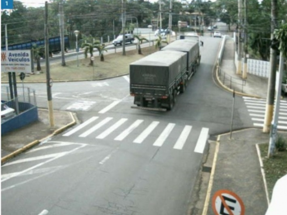 Observa ajuda municípios a monitorarem o tráfego de veículos pesados em vias com restrições 